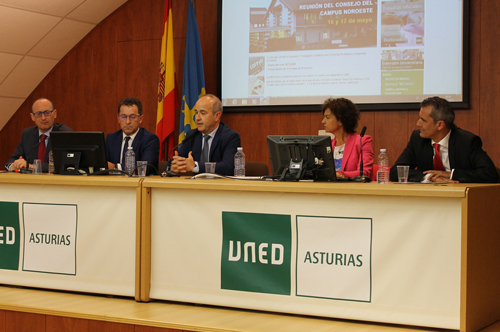 Víctor Manuel González, Genaro Alonso, Ricardo Mairal, Ana Montserrat López y Juan Carlos Menéndez Mato.