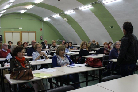 Una clase de UNED Sénior (archivo).