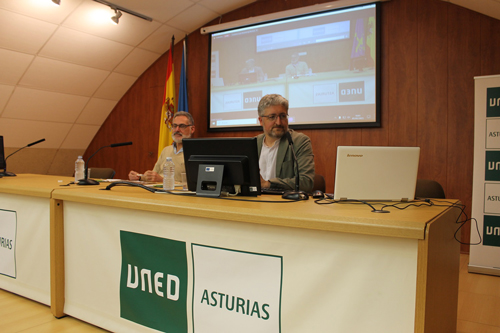 Inaguración conferencias en recuerdo de Gema Adán