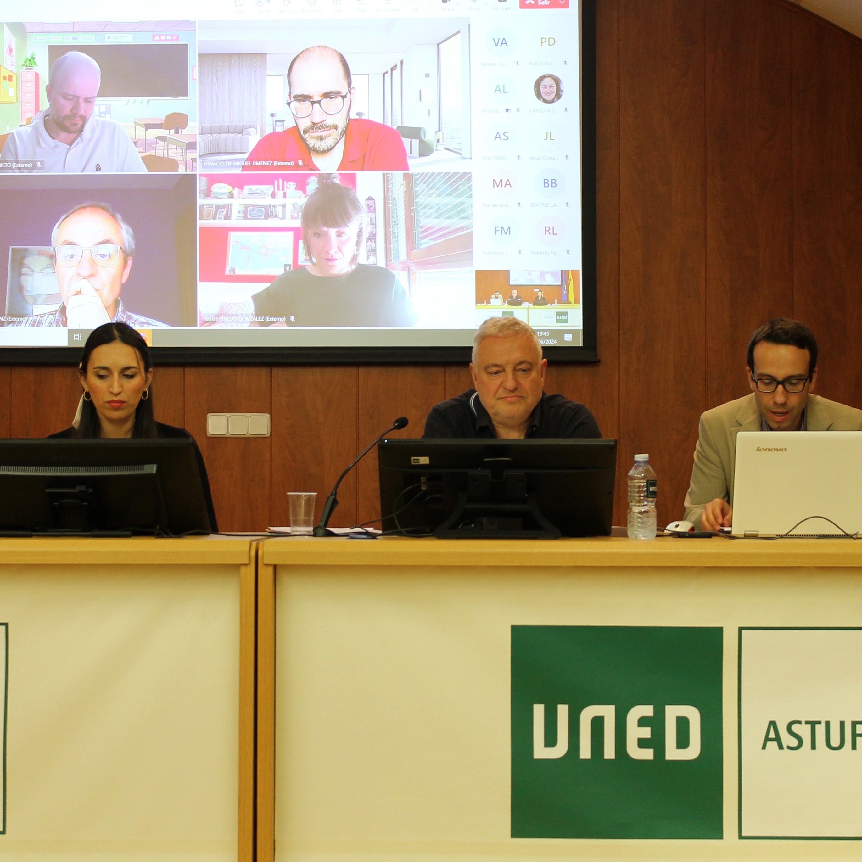 Los retos de las plataformas virtuales en la enseñanza, a debate en UNED Asturias